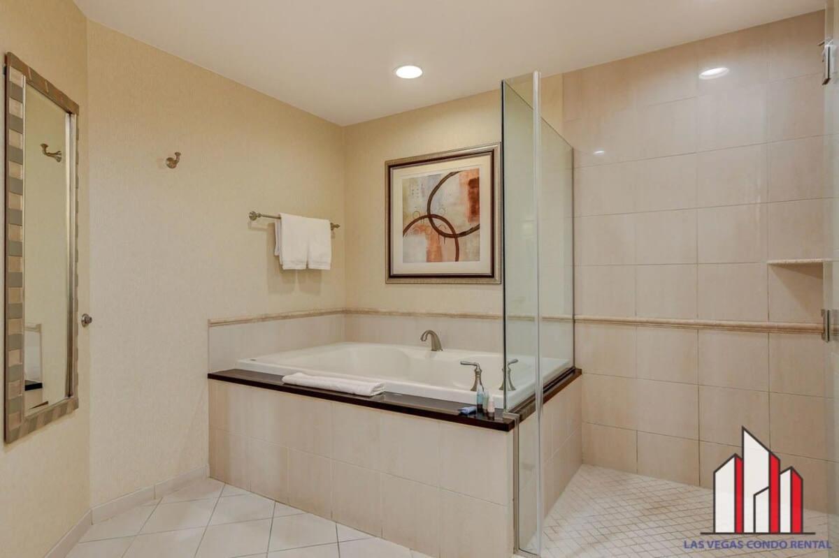 Mgm Signature-24-709 Strip View Jacuzzi Studio Las Vegas Eksteriør bilde